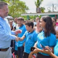 El Ministro de Educación a. i., Leonardo Sánchez Hernández, considera que este proyecto representa un avance significativo en la concepción de ambientes educativos.