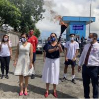 La Ministra de Educación entra a Costa Rica con la Antorcha 