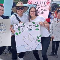  Estudiantes de Guararí participaron en caminata por la paz