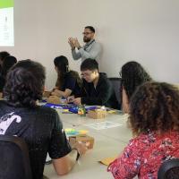 240 colegiales aprenden del uso de la Inteligencia Artificial y Tecnología en el mundo empresarial