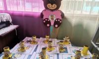 Docente de preescolar enseña a estudiantes a cuidar el ambiente con proyecto de abejas 