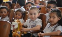450 estudiantes de la Escuela Juan Rafael Mora Porras participan del “lavatón” y concientizan sobre la Semana de la Salud Bucodental