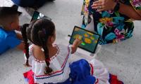 Comunidad Educativa del Cenizo recibe las nuevas instalaciones de su escuela