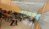 Estudiantes reciben informática 