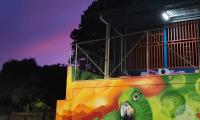Administración de la escuela Altos de Naranjo resalta las bellezas nacionales y mejora la escuela