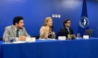 El ministro de Educación y la vicepresidenta de la República y ministra de Salud expusieron sobre los riesgos de los vapeadores frente a un grupo de estudiantes del Liceo de Señoritas de Costa Rica.