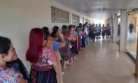 Educadores guatemaltecos realizan intercambio de experiencias con docentes de Occidente